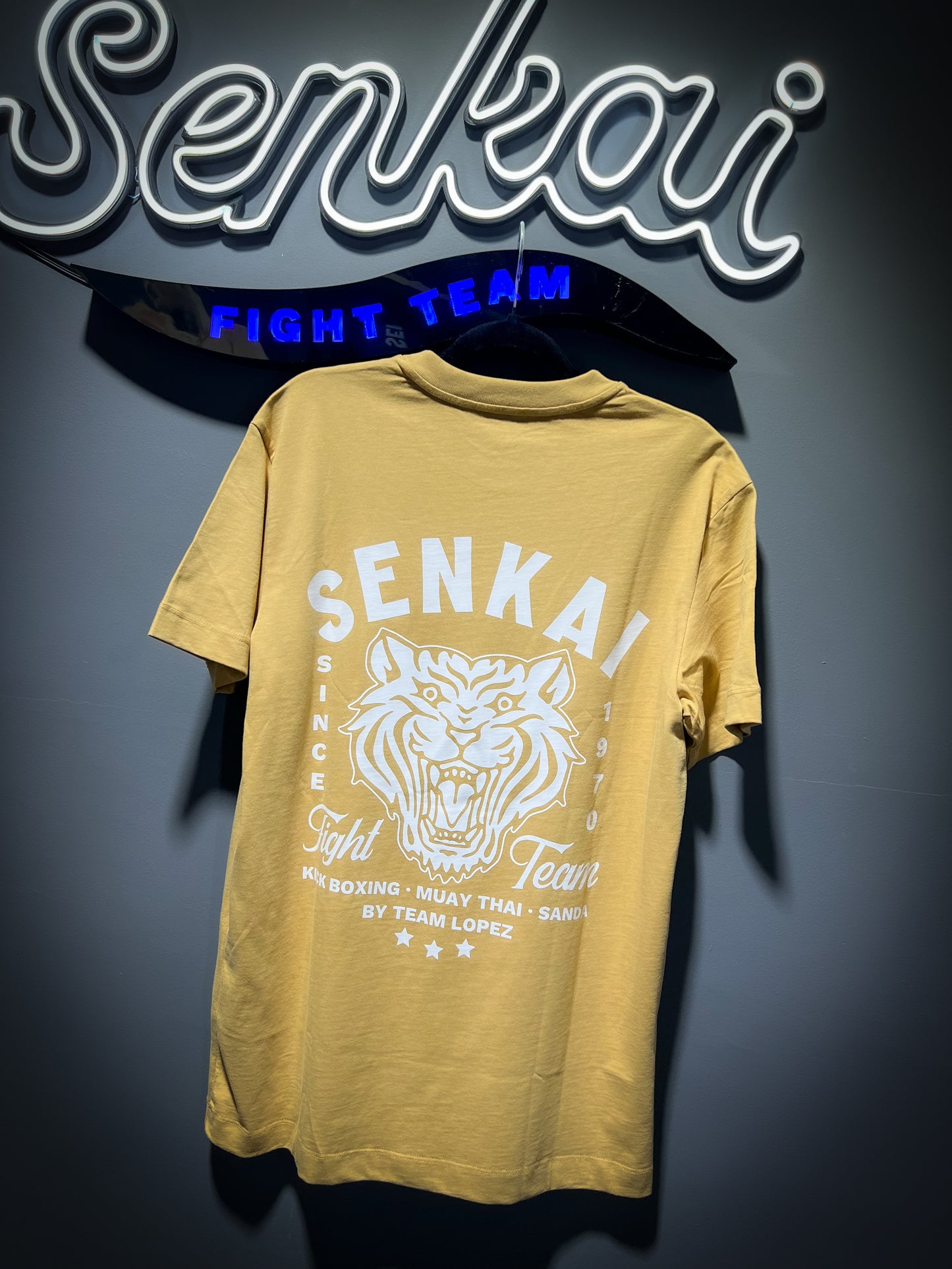 CAMISETA CREMA